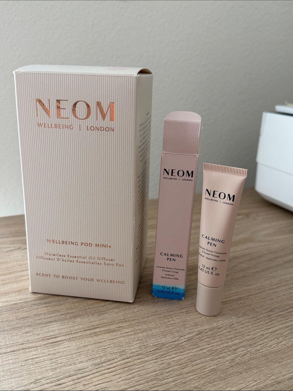 NEOM Calming Pen & Wellbeing Pod Mini - Blush Pink